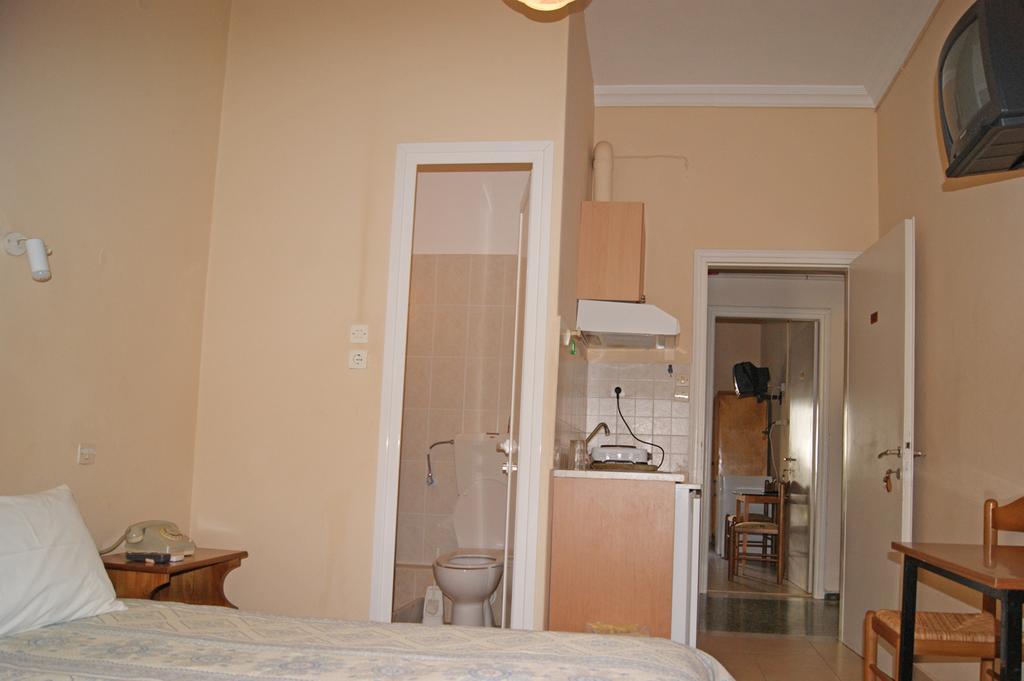 Foivos Hotel Loutra Edipsou  Bagian luar foto
