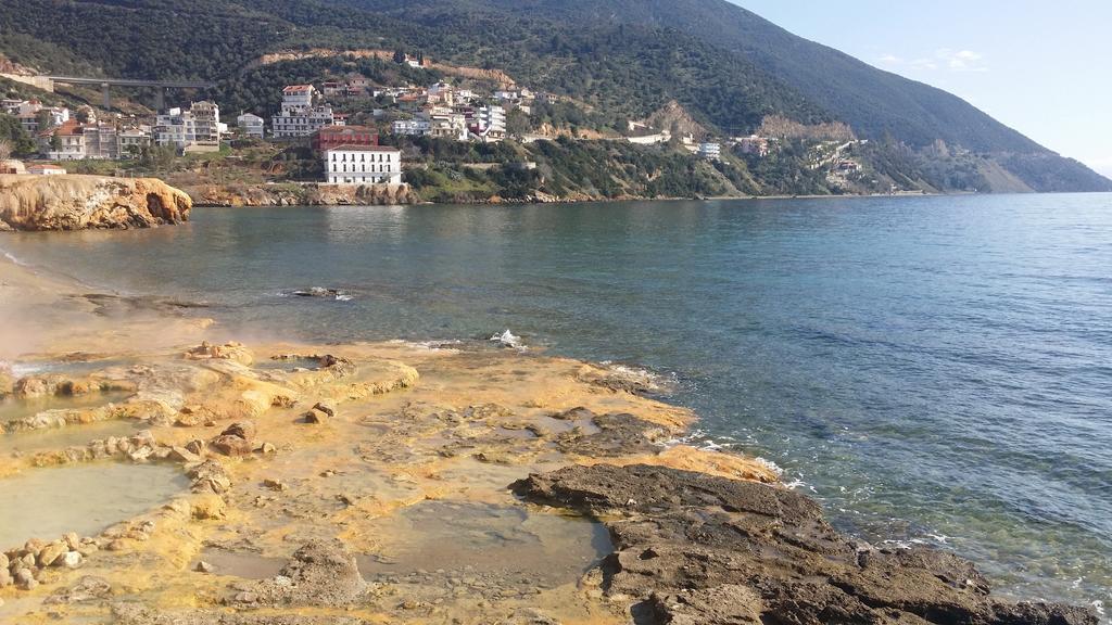Foivos Hotel Loutra Edipsou  Bagian luar foto